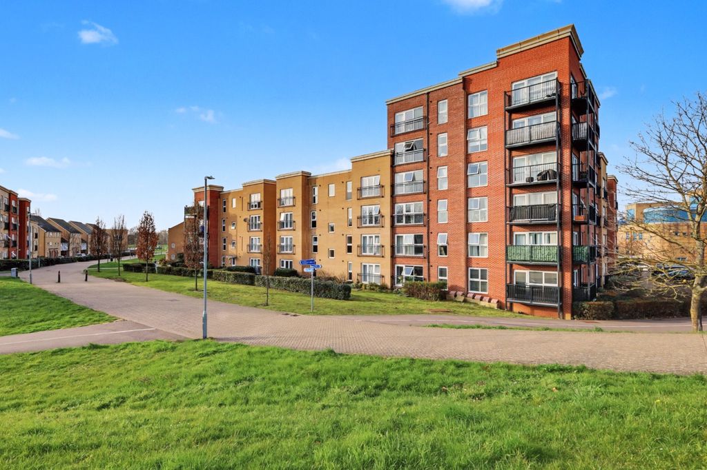 Property photo 1 of 12 5016231