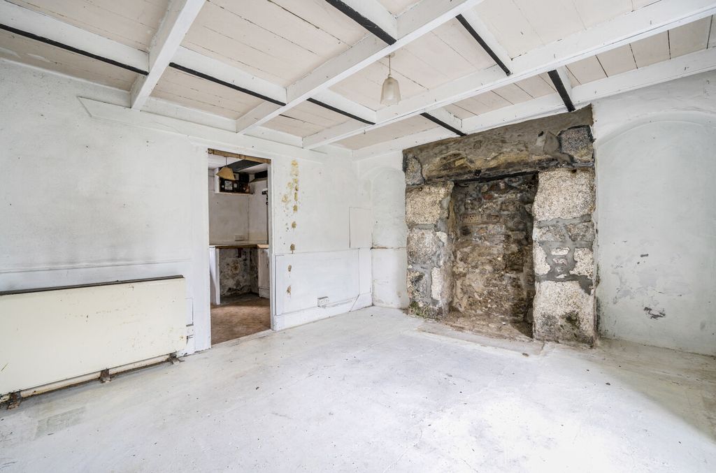 Property photo 3 of 23 1361414-15-68De48...