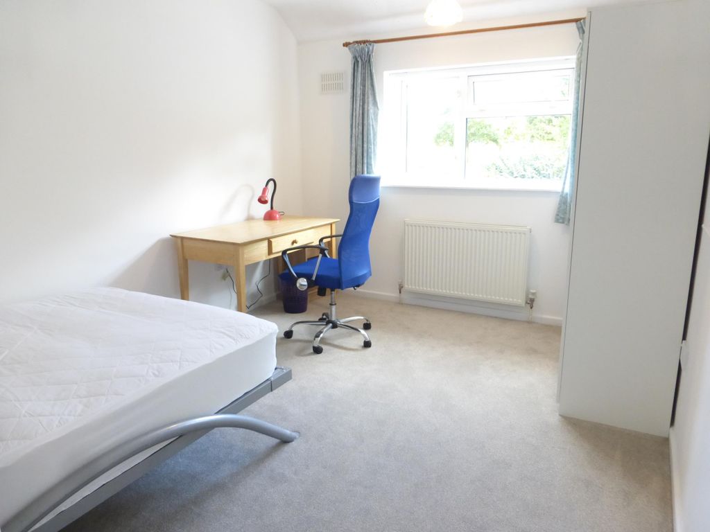 Property photo 3 of 19 Image