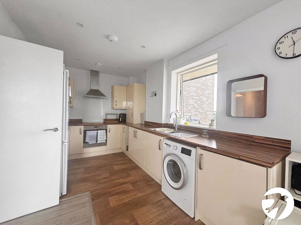 Property photo 3 of 11 Picture No. 09
