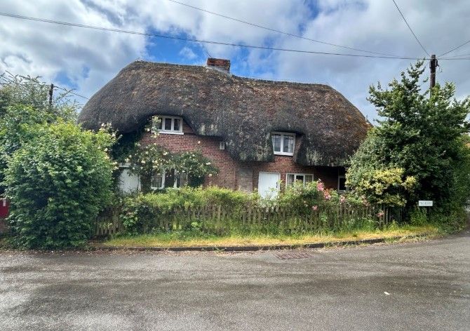 Property photo 1 of 12