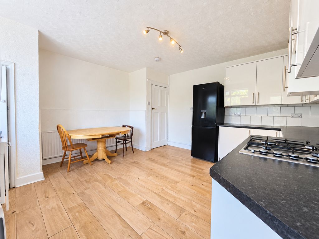 Property photo 2 of 16 3