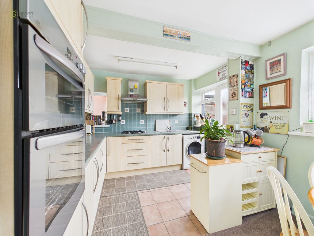 Property photo 3 of 41