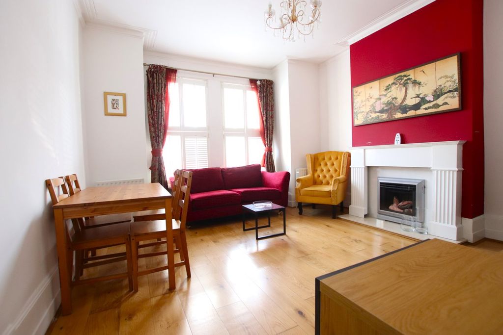 Property photo 2 of 6