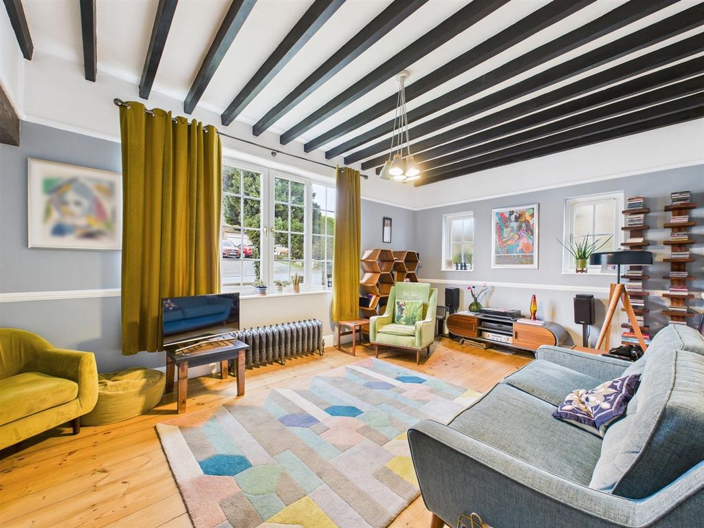 Property photo 3 of 19 Cam02885G0-Pr0519-Still008.Jpg