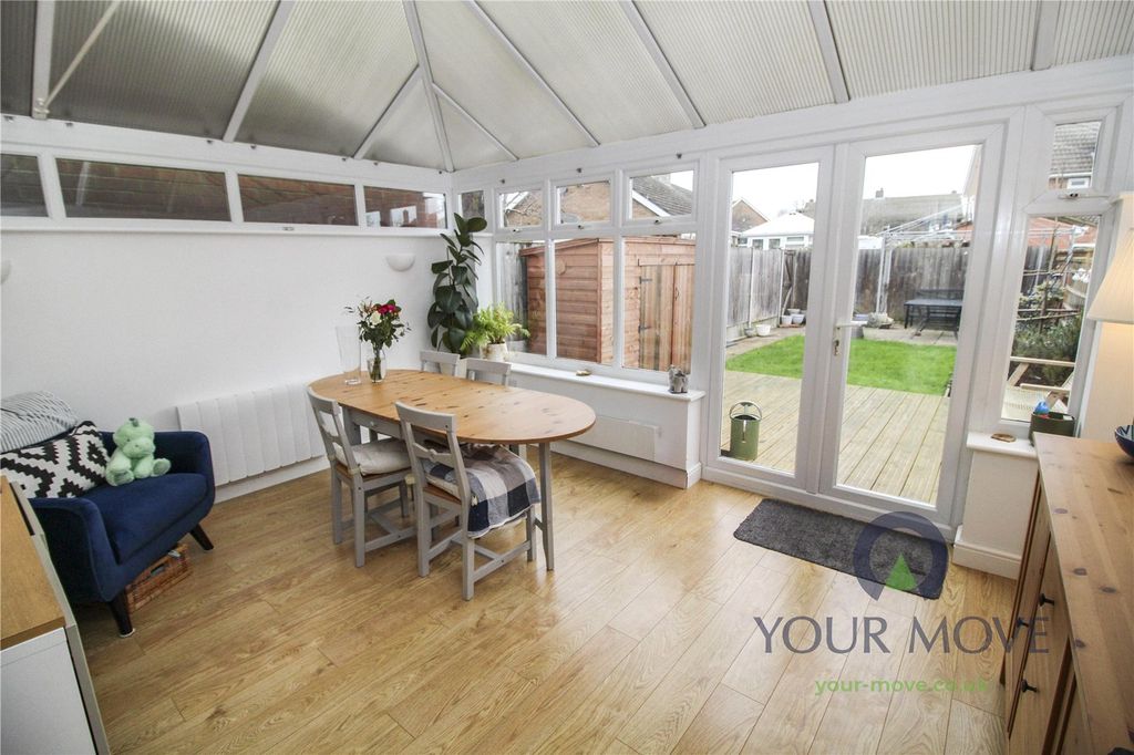 Property photo 3 of 22 Conservatory