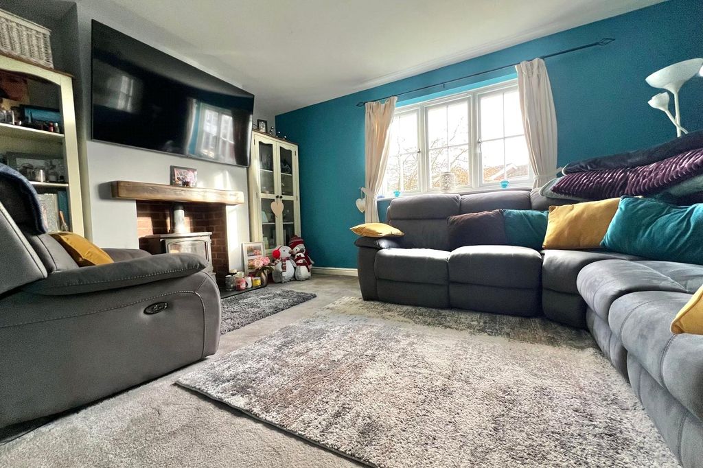 Property photo 3 of 17 Picture No. 19