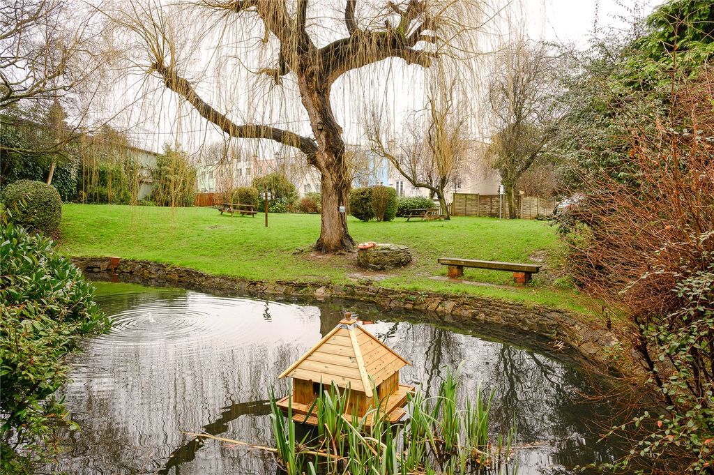 Property photo 2 of 14 Picture No. 02