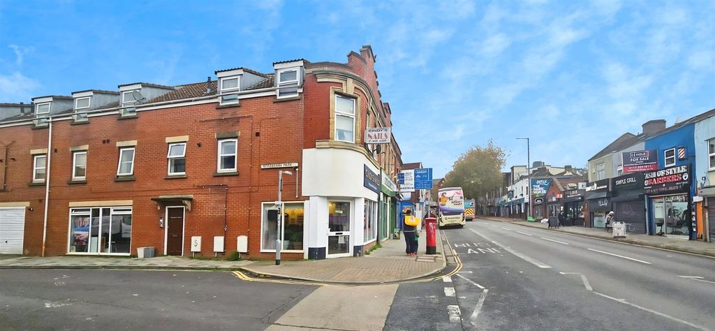 Property photo 1 of 9 Front