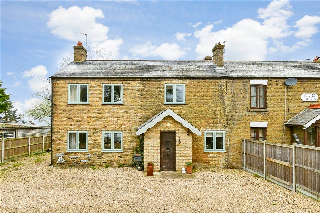 Property photo 2 of 18 Front....(Web)