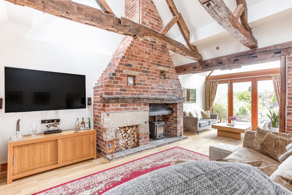 Property photo 2 of 40 4845915