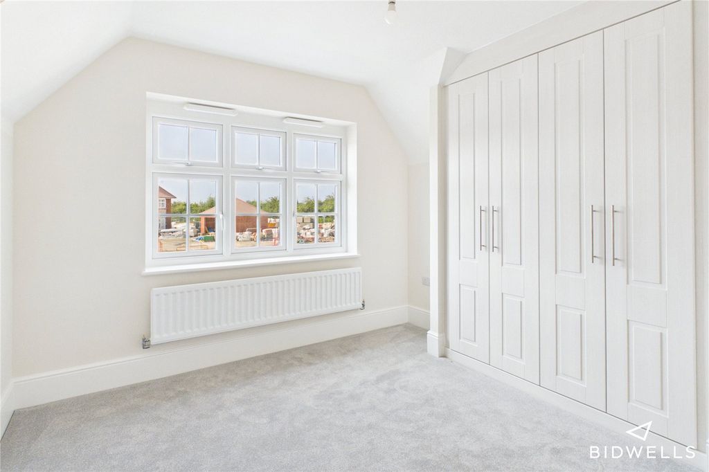 Property photo 3 of 10 Picture No. 27