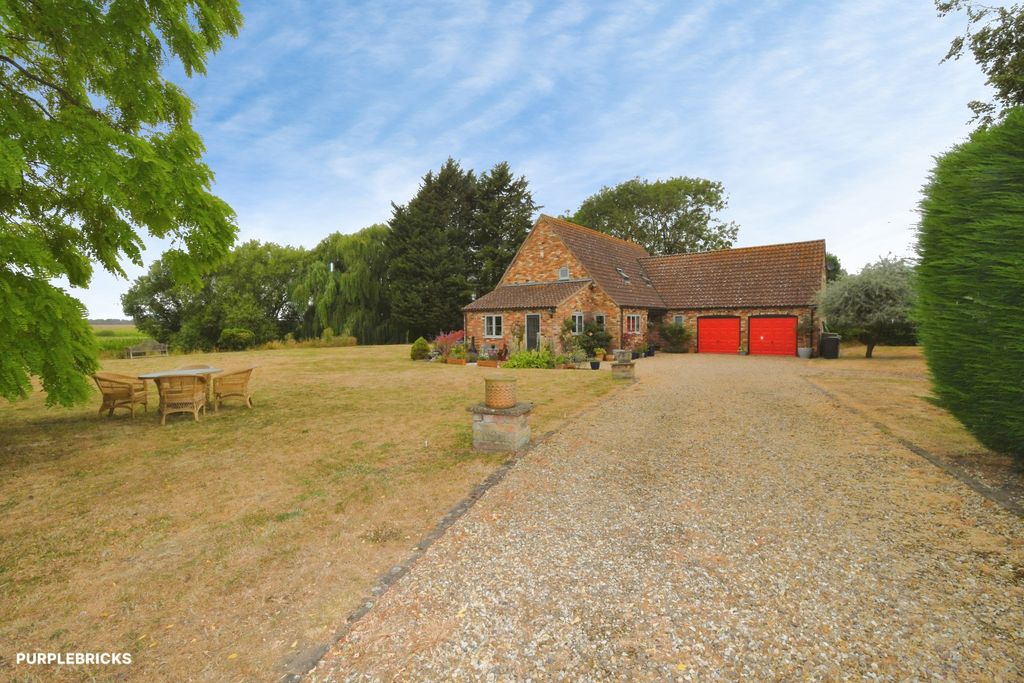 Property photo 2 of 30