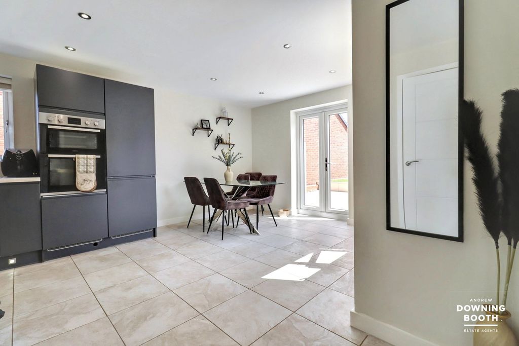 Additional image 10 of 4 bed detached house for saleThompson Way, Lichfield WS13