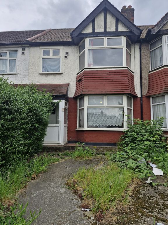Property photo 1 of 4 3 Bed Terraced House For Sale North Circular Road, London Nw2