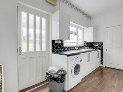 Property photo 2 of 13 Kitchen