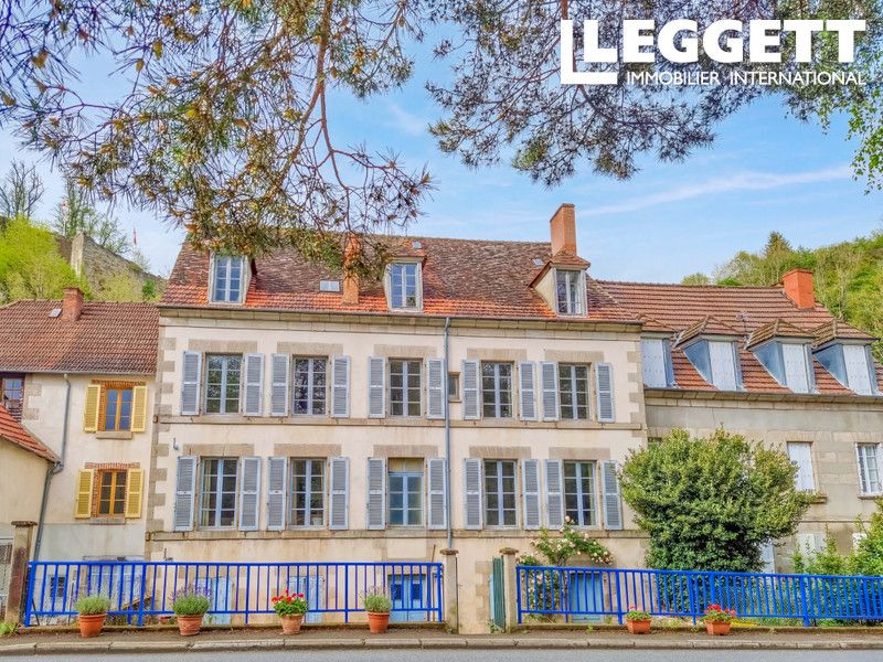 Property photo 1 of 10