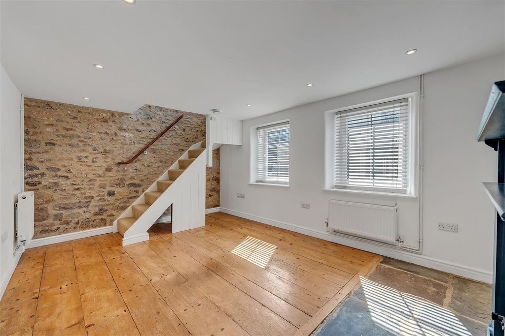 Property photo 1 of 13 Reception Room