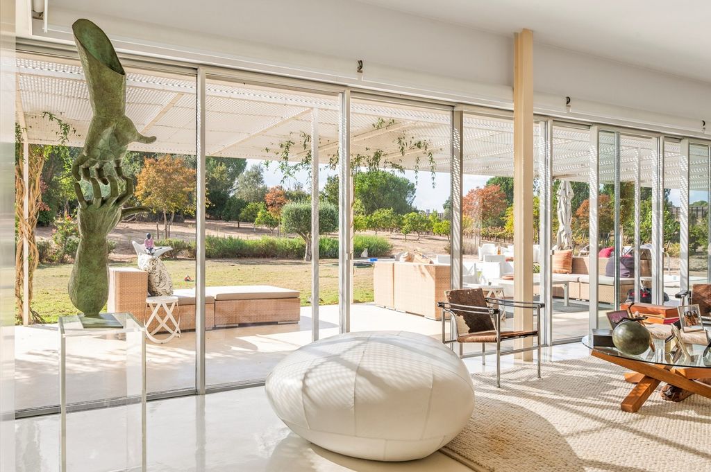 Property photo 3 of 56