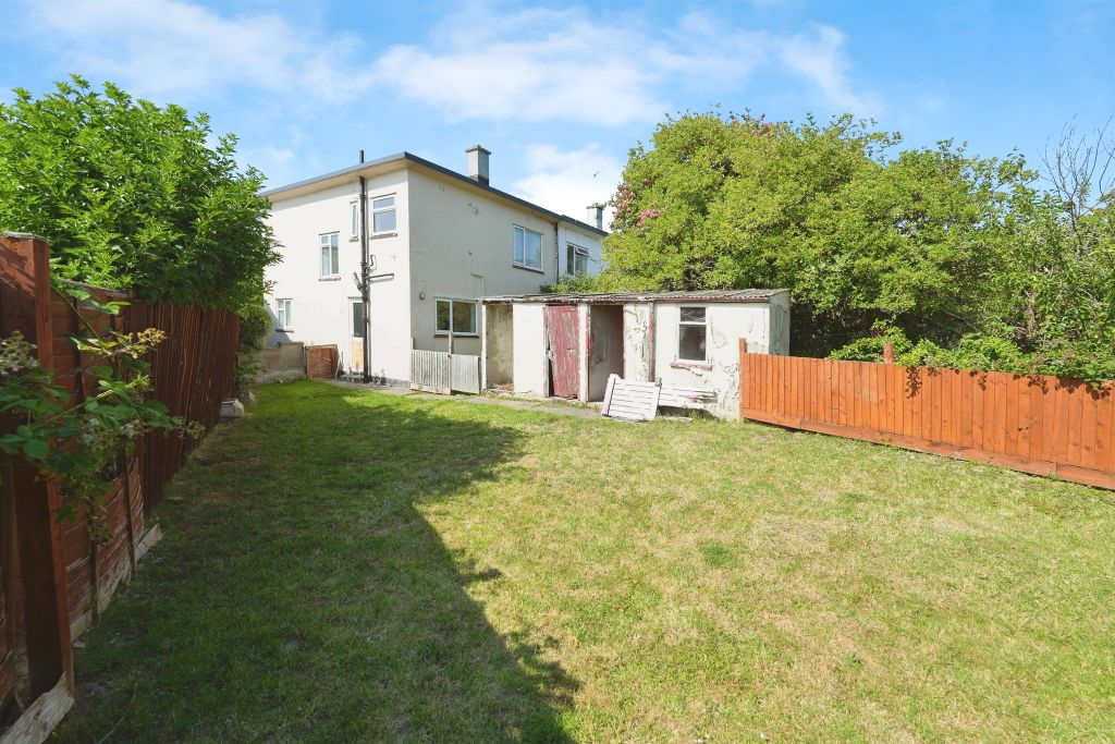 Property photo 2 of 17