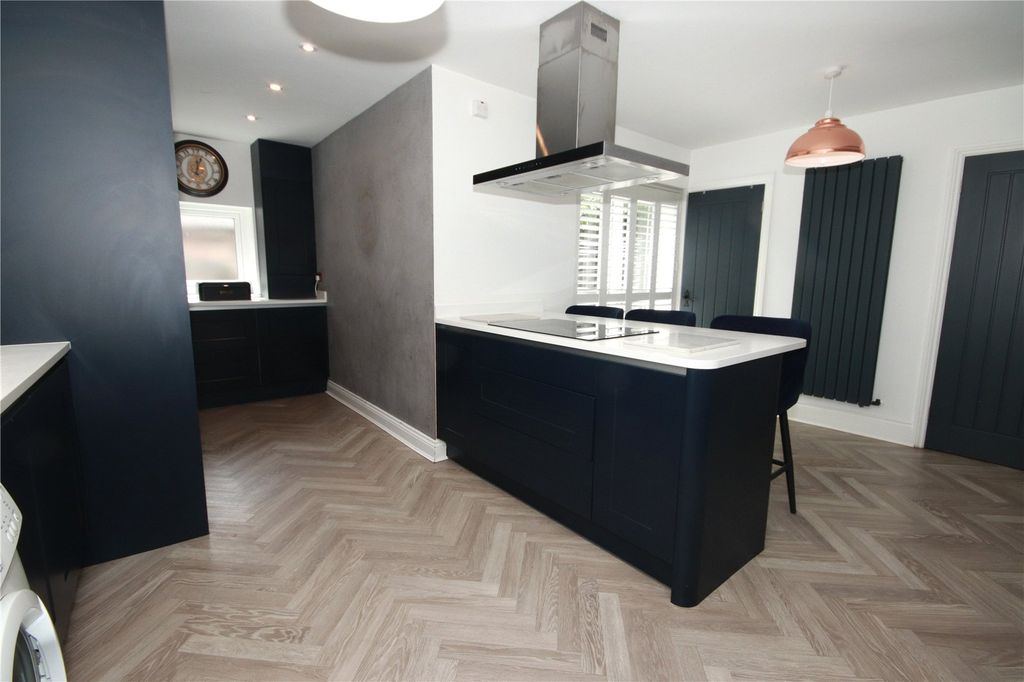 Property photo 2 of 31 Picture No. 02