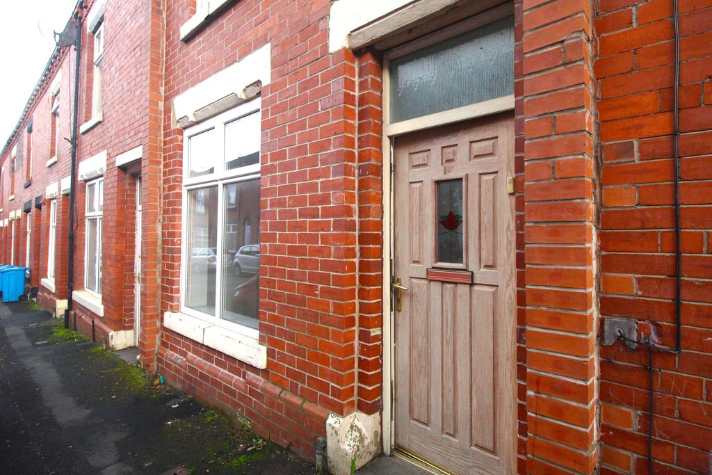 Property photo 1 of 15