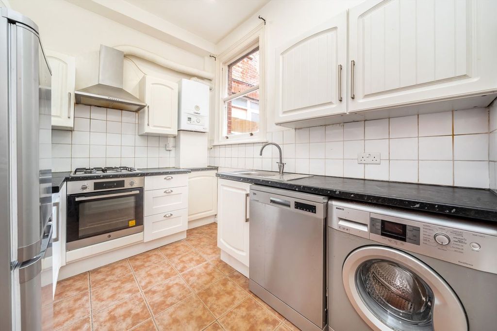 Property photo 3 of 7