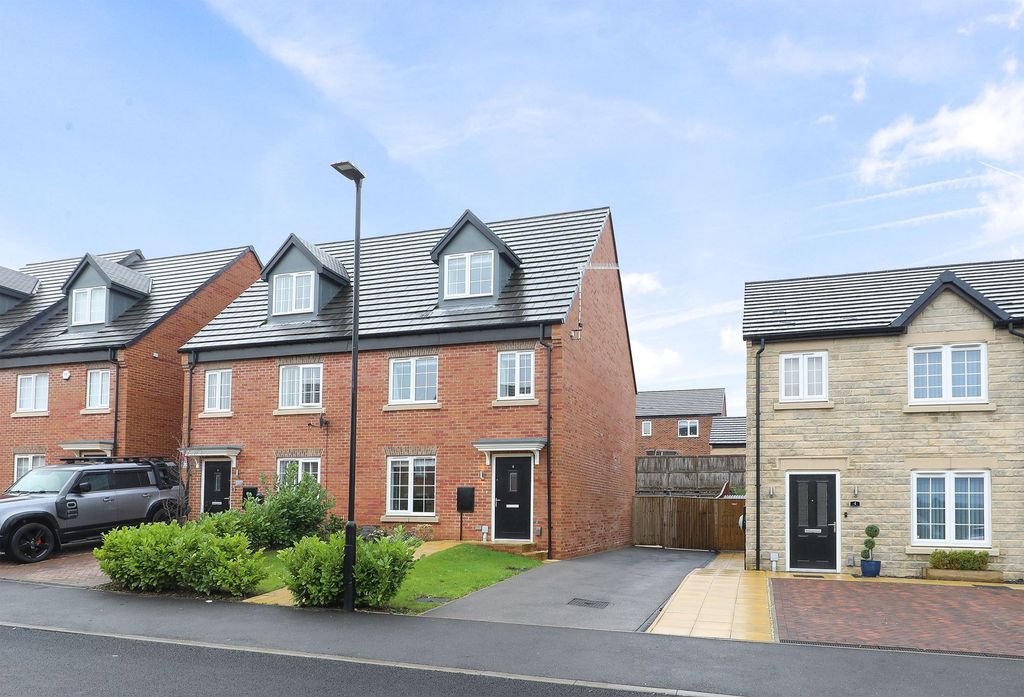 Property photo 1 of 24