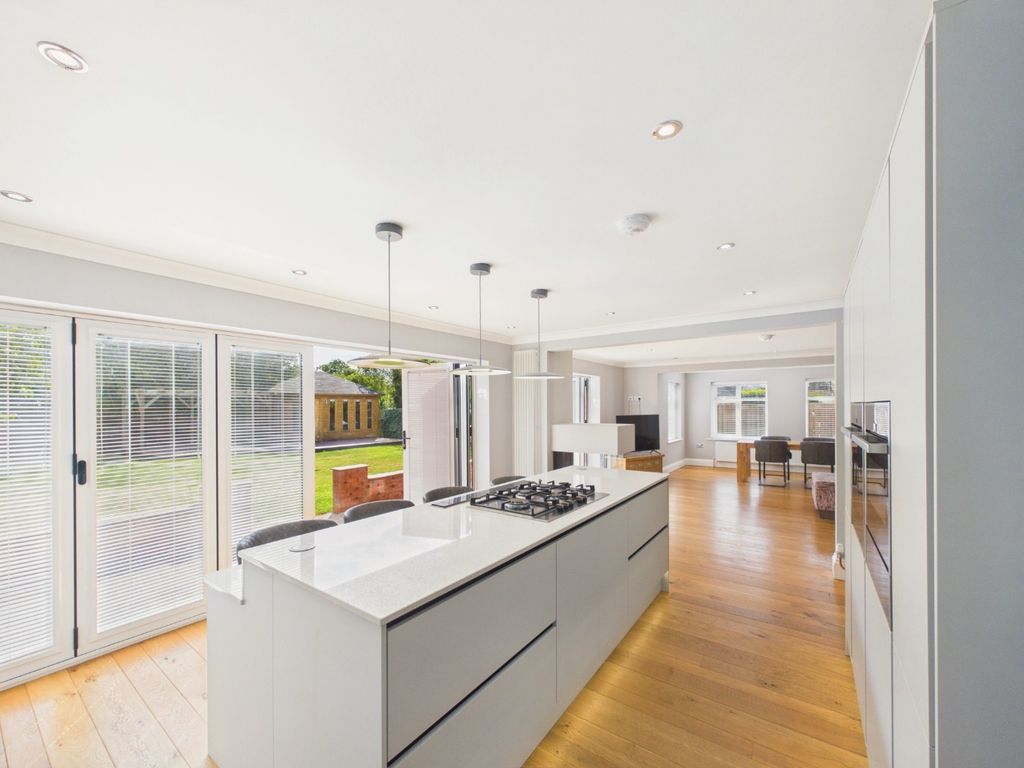 Property photo 3 of 31 4346566