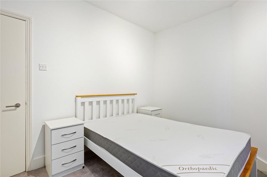 Property photo 3 of 15 Bedroom
