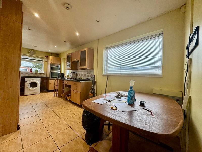 Property photo 3 of 12 Photo 3