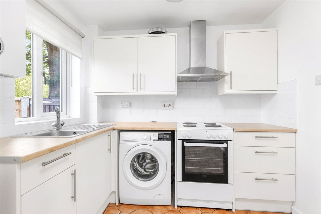 Property photo 2 of 12 Picture No. 04