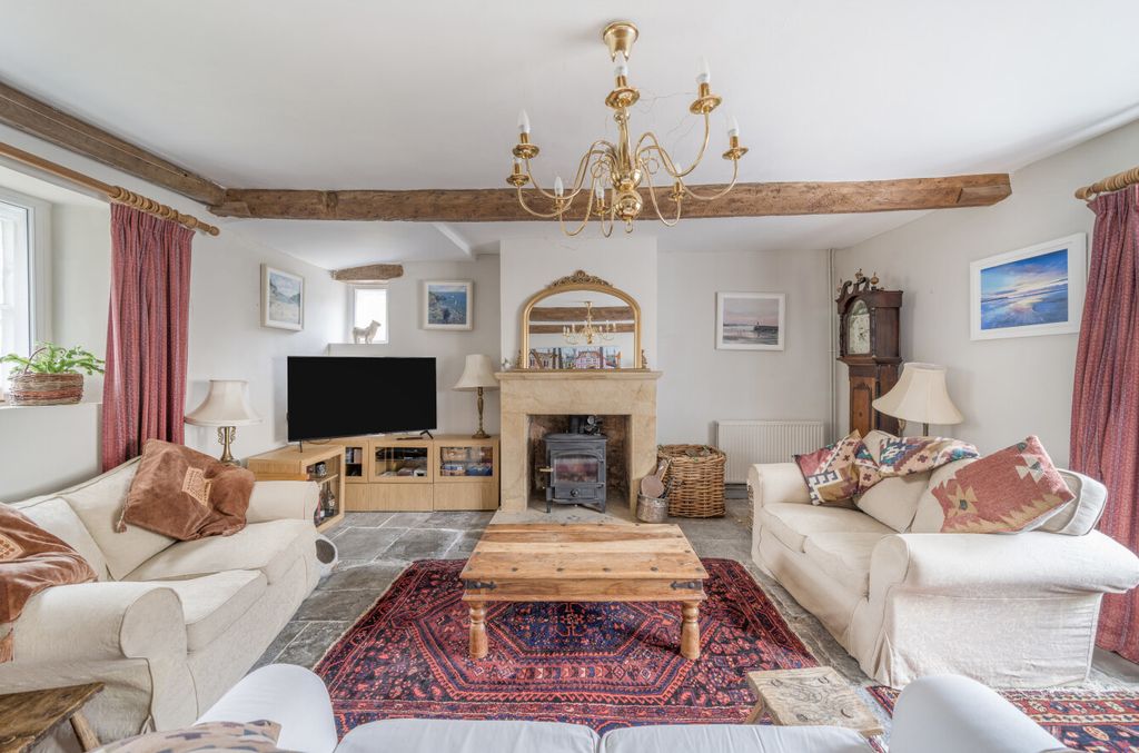 Property photo 3 of 33 1346329-12-68B716...