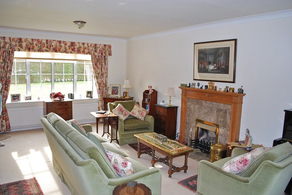 Property photo 3 of 11 Picture No. 17