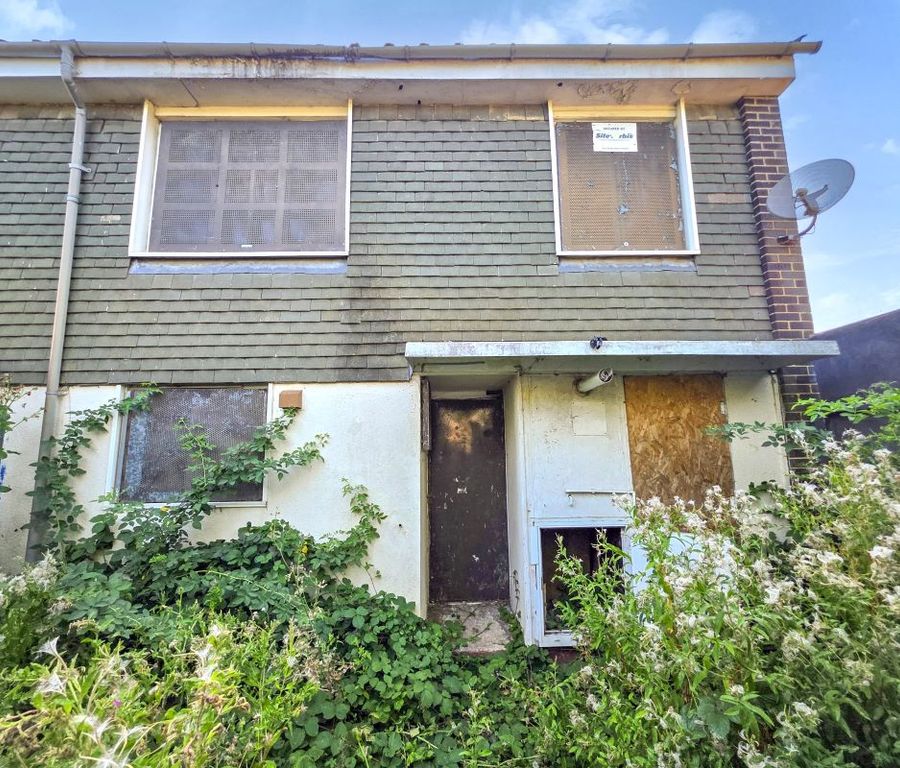 Property photo 1 of 11