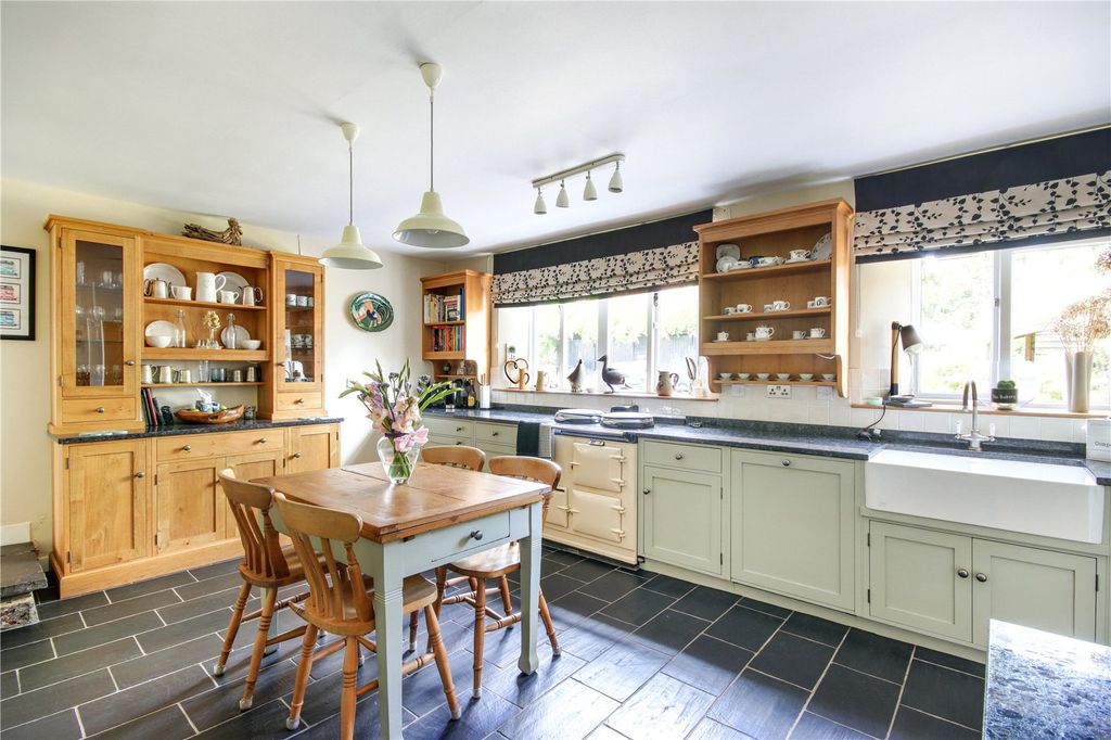 Property photo 2 of 37 Kitchen
