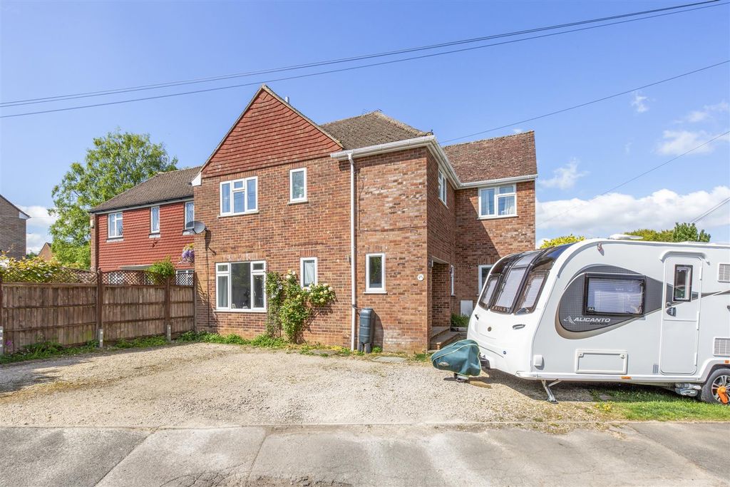 Property photo 1 of 16 Copes Shroves-15.Jpg