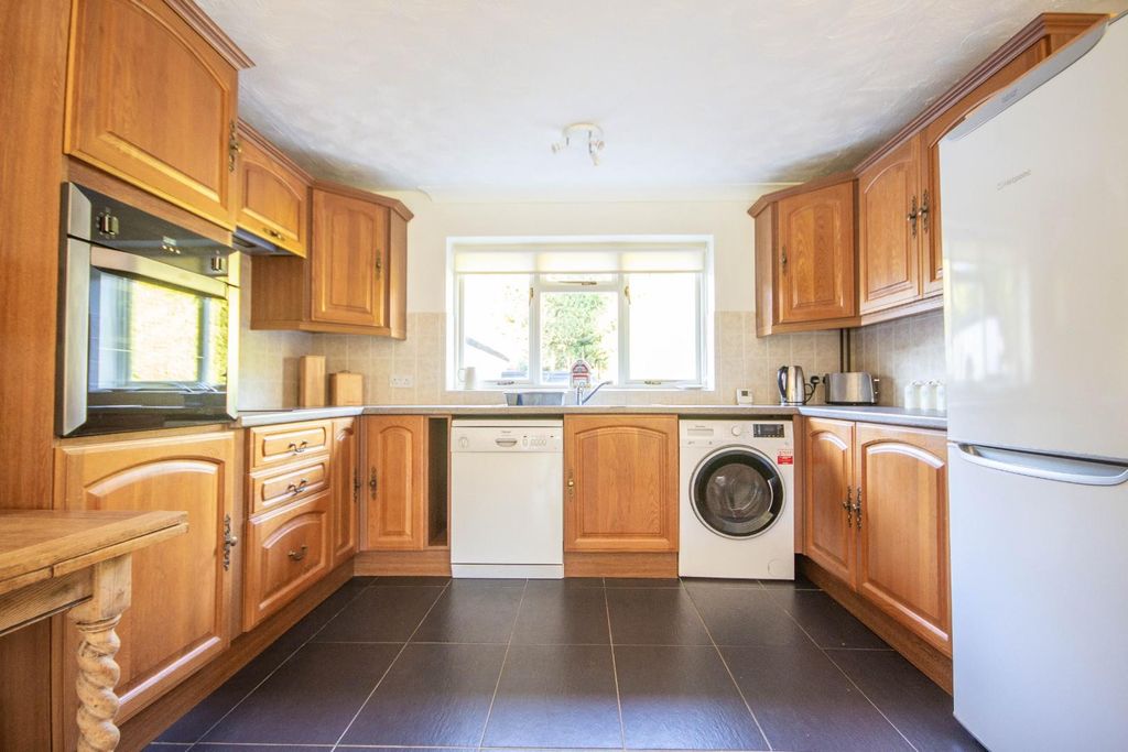 Property photo 3 of 12 Img_7994.Jpg