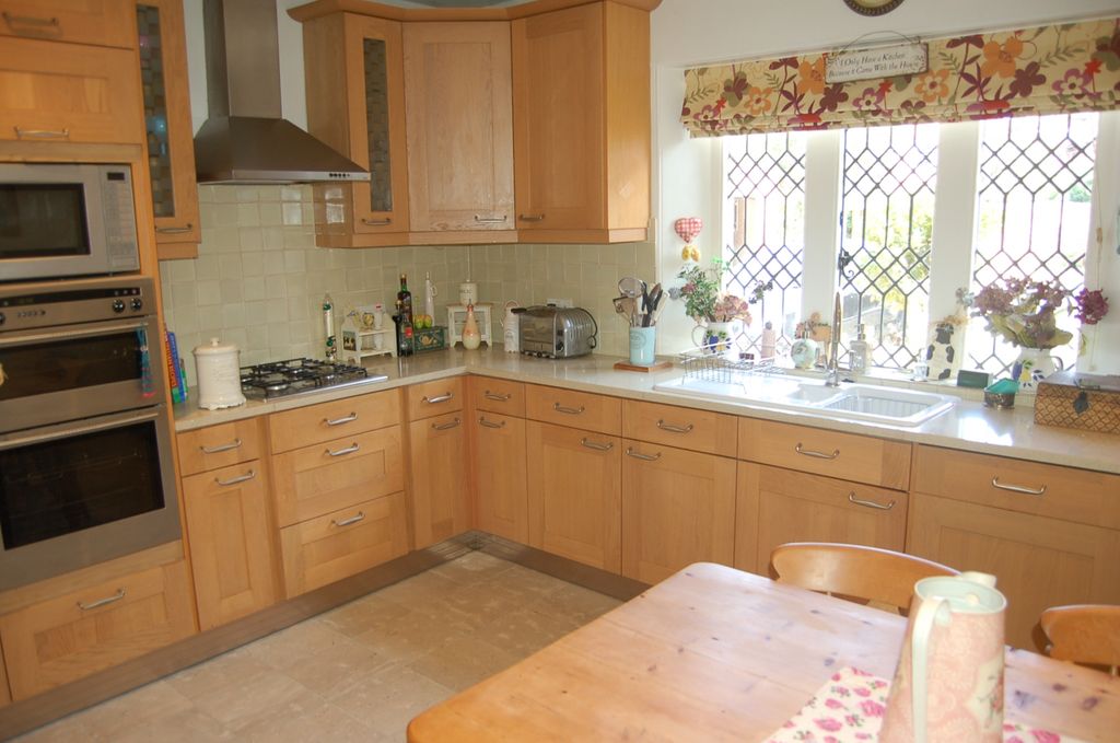 Property photo 2 of 24 Photo 23