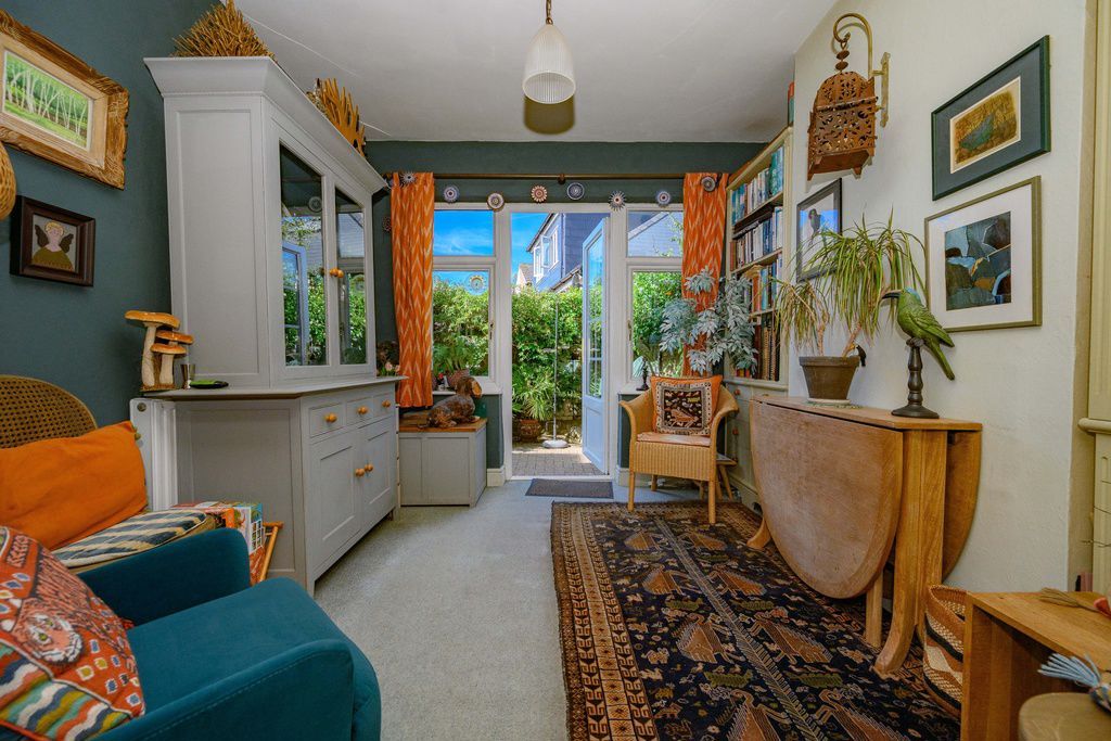 Property photo 3 of 14 Dining Room
