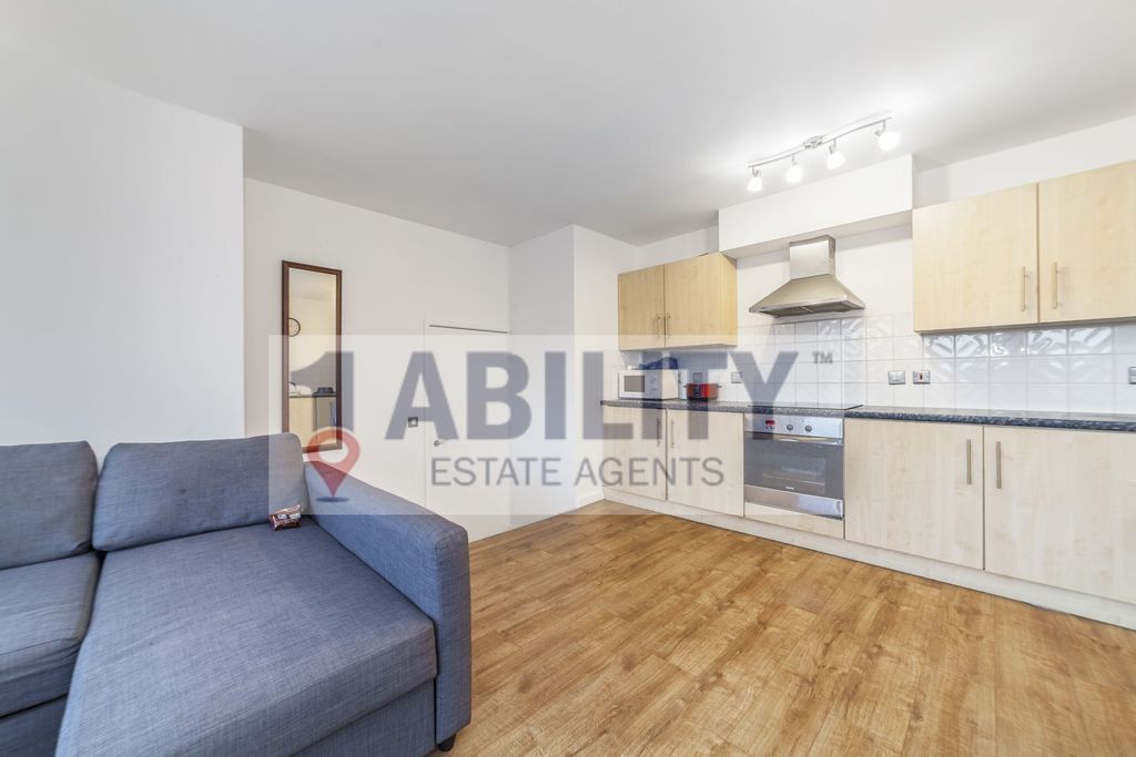 Property photo 3 of 9