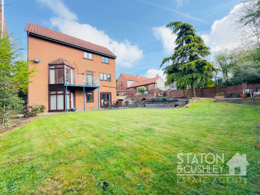 Property photo 3 of 35
