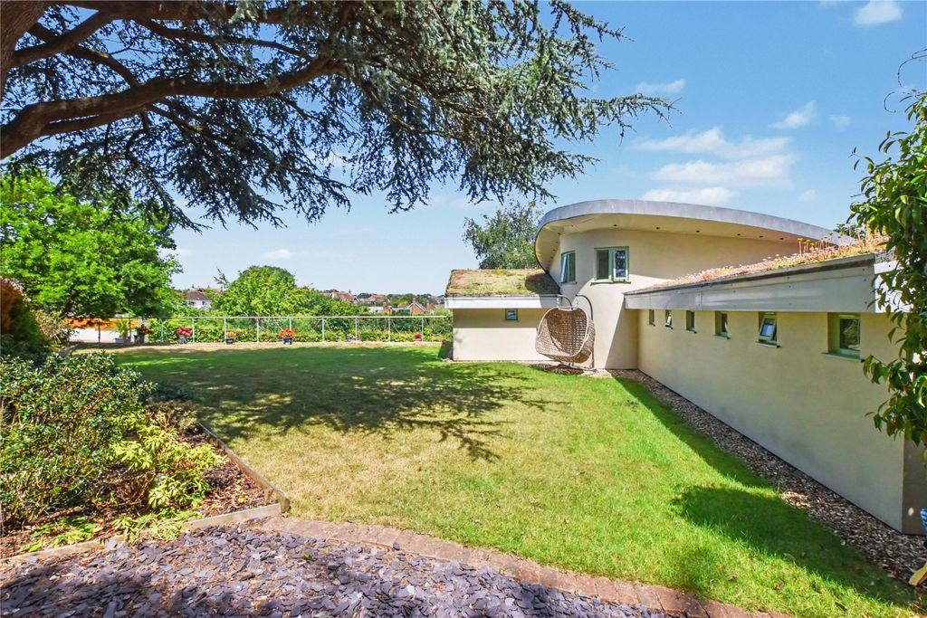Property photo 2 of 16 Picture No. 76