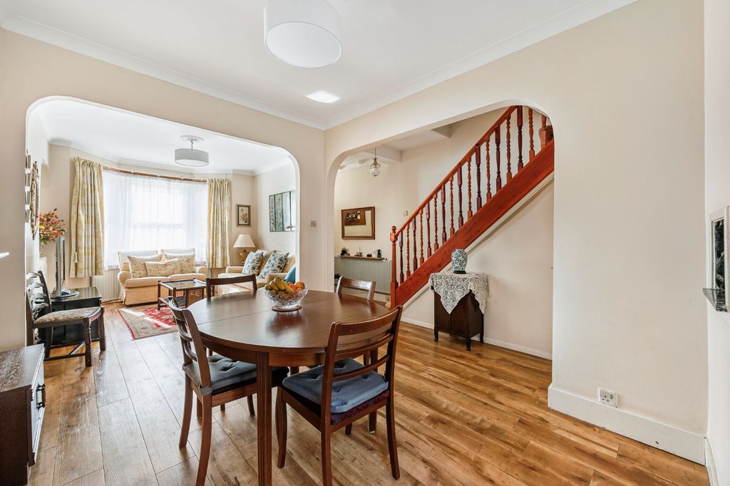 Property photo 2 of 14 5418871