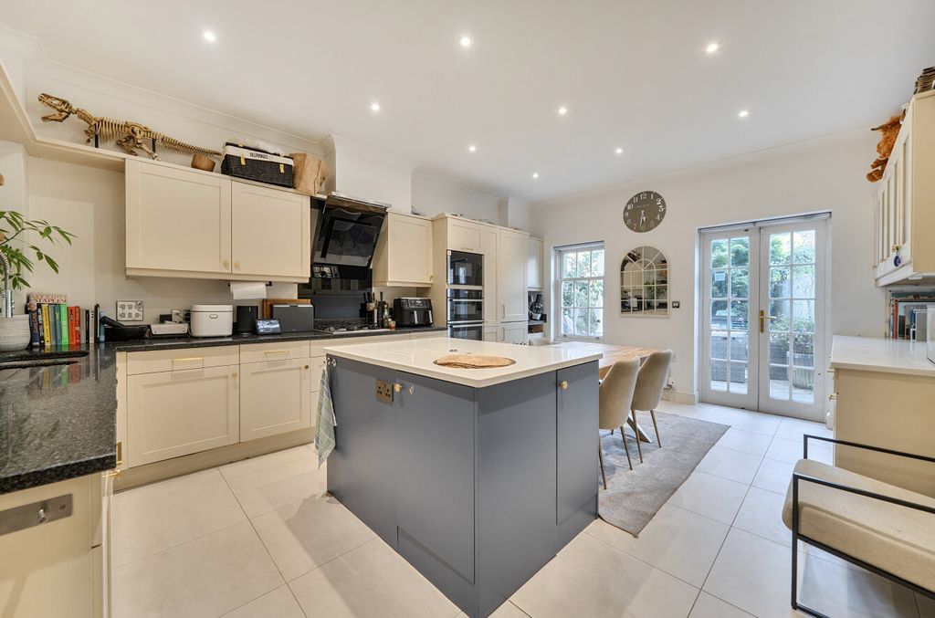 Property photo 2 of 11 1492364-6-6A55205...