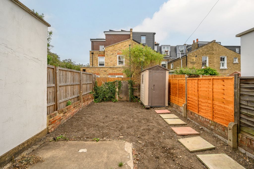 Property photo 2 of 21 Picture No. 26