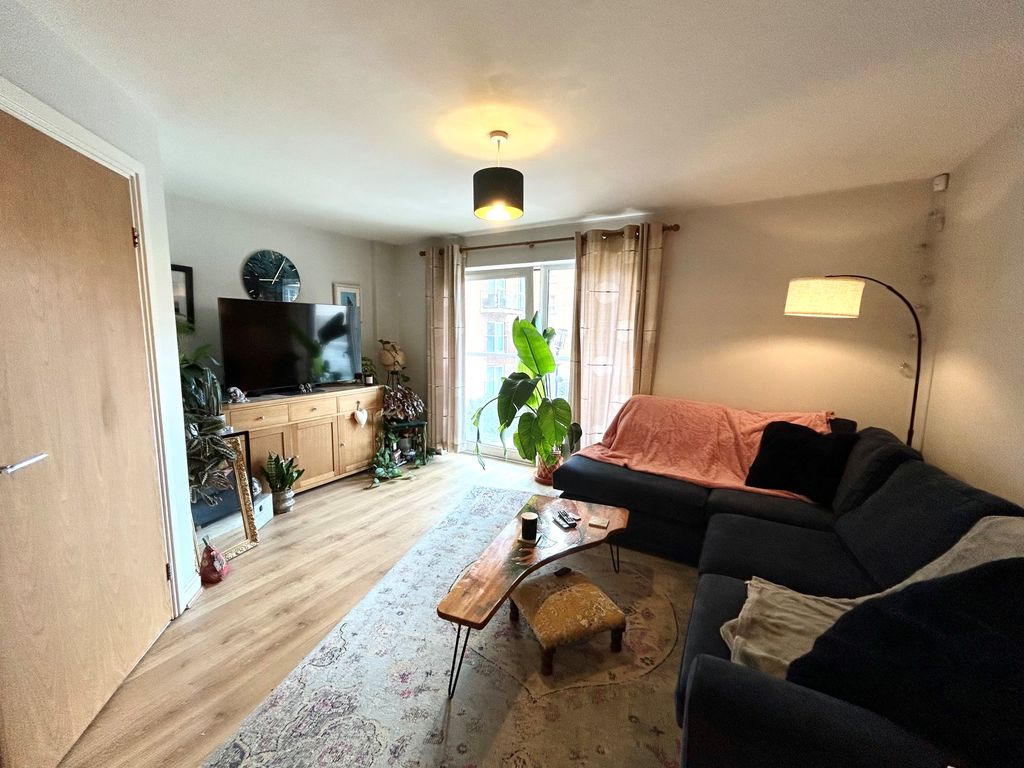 Property photo 2 of 13