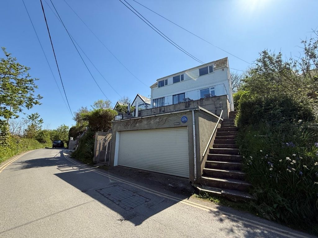 Property photo 3 of 30