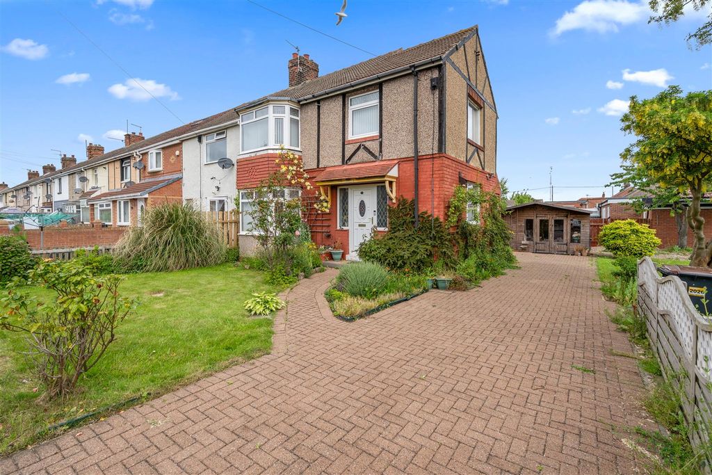 Property photo 1 of 26