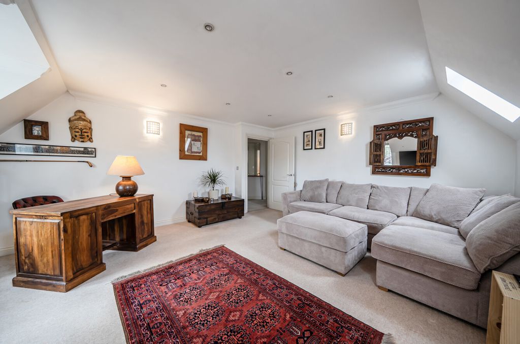 Property photo 3 of 15 1421813-9-69A6Cff...